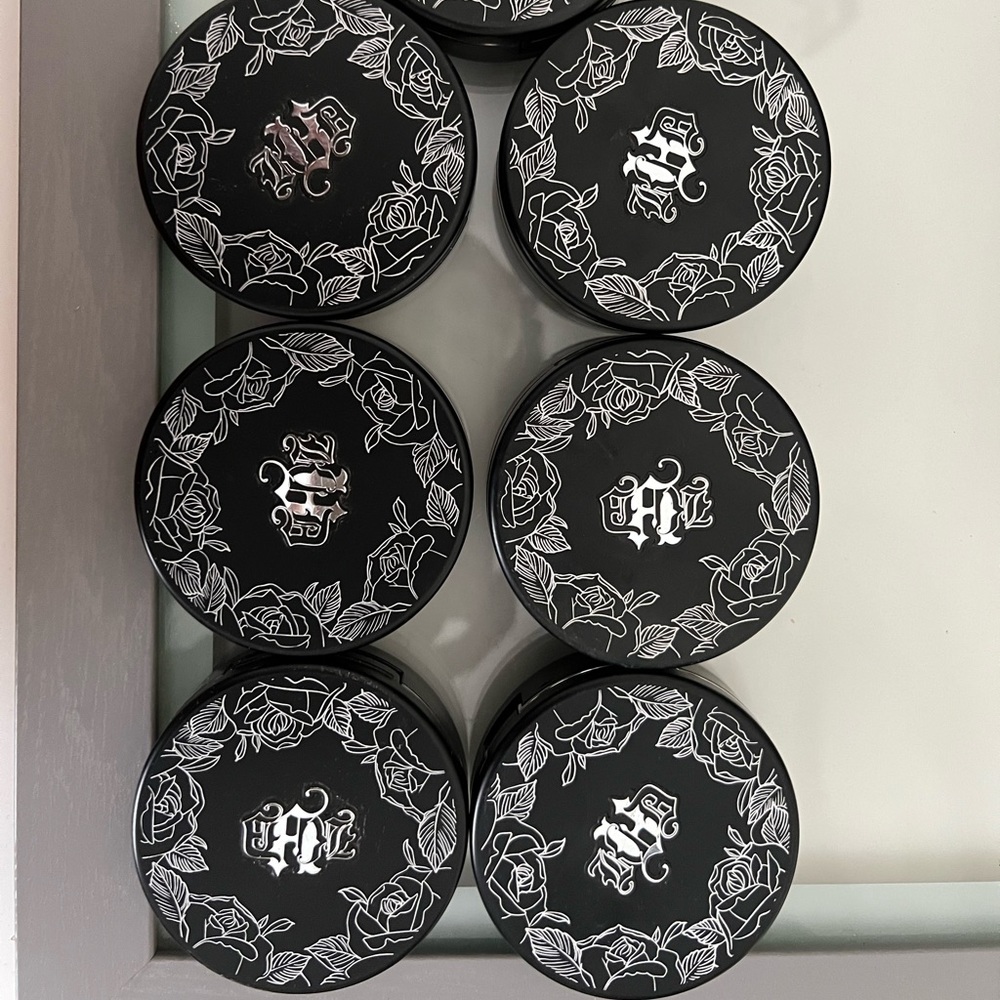Kat Von D Lock It Tattoo Powder Foundation